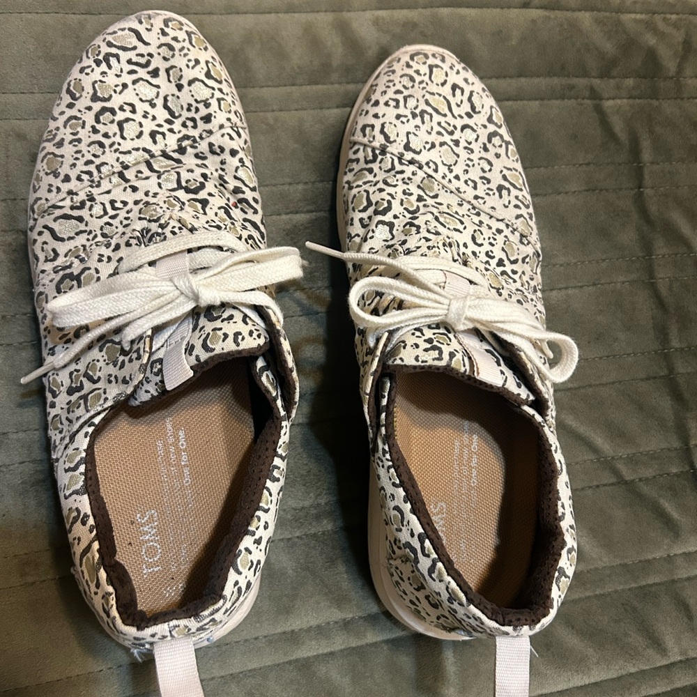 Toms White and Black Speckled Sneakers